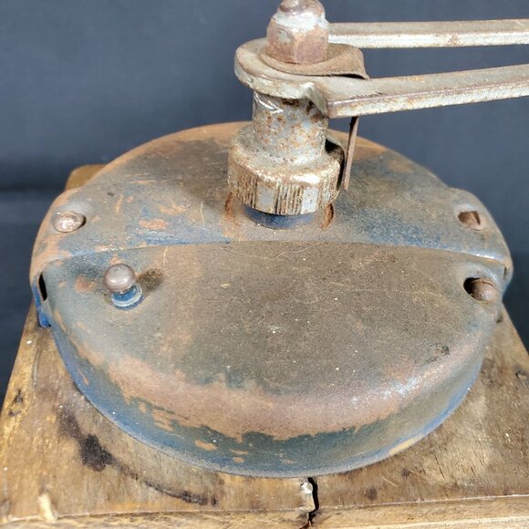 VTG PeDe Germany Coffee Grinder Primitive Hand Crank Mill Rustic Wood Box Farmho - Picture 5 of 14